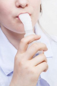 ​雾化治疗伤肺吗 雾化对肺伤害大吗