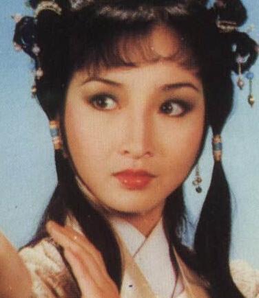 68岁陈百祥妻子曝光，原来是她，恩爱38年至今膝下无子