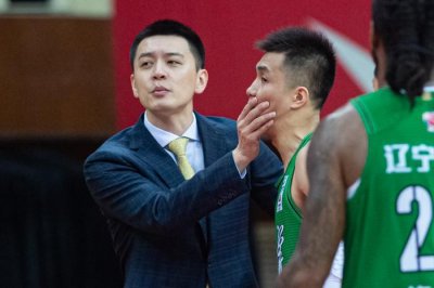​篮球——CBA第三阶段：辽宁本钢胜四川五粮金樽