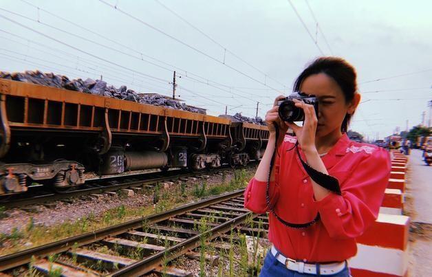她年龄成谜! 在《知否》欺负女主、《大江大河》抛弃男主, 红了!
