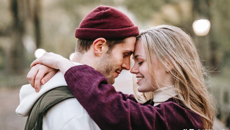 怎样让女生对自己产生好感（怎么才能让女生快速喜欢上你）