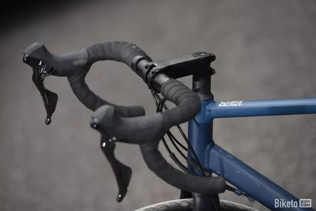 迪卡侬公路自行车测评（迪卡侬TRIBANRC520运动公路自行车评测）(4)