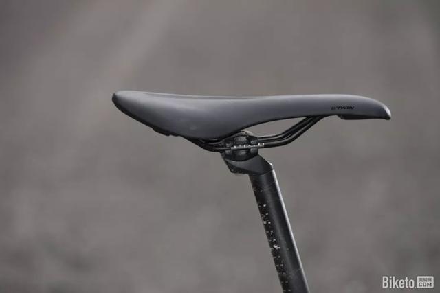 迪卡侬公路自行车测评（迪卡侬TRIBANRC520运动公路自行车评测）(23)