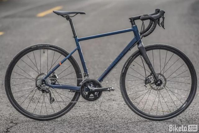 迪卡侬公路自行车测评（迪卡侬TRIBANRC520运动公路自行车评测）(3)