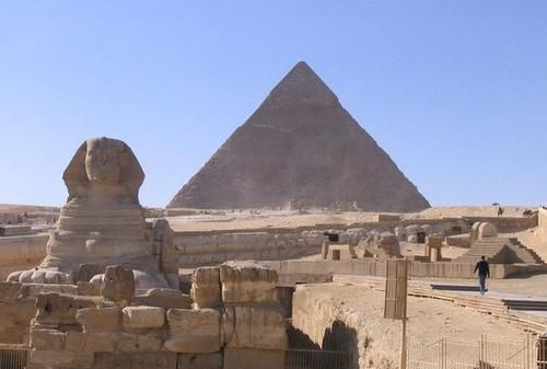 最大的金字塔是哪一座金字塔
