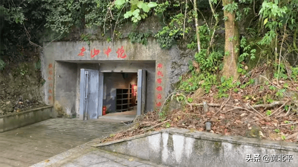 天老老山位于哪里(天老老山位于哪个地方)