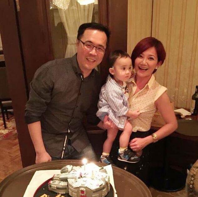 梁静茹结束了九年的婚姻（梁静茹宣布离婚）(8)