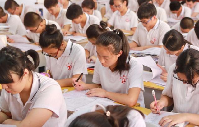 马嘉祺高考失利我们一直在（时代少年马嘉祺翻车了）(8)