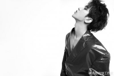 ​190322 蔡徐坤新歌《Bigger》国内首发 一起揉面蹦迪嗨起来！