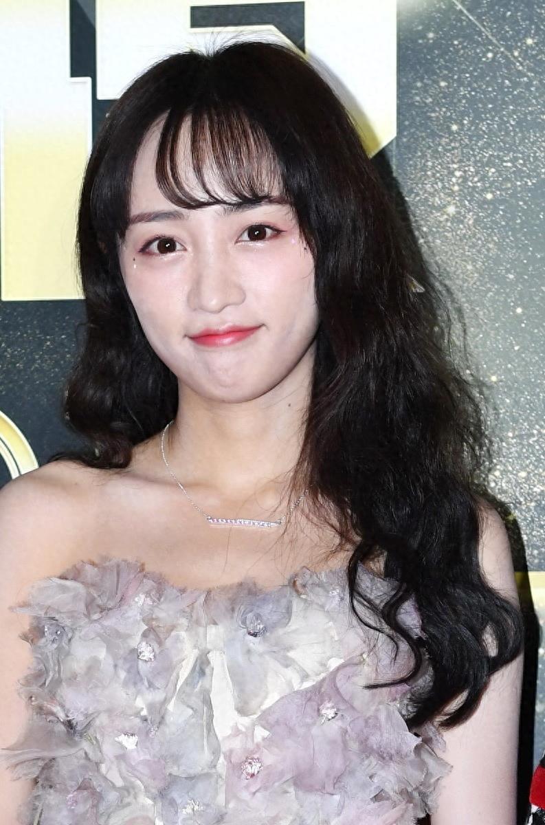 女神黄婷婷~图组