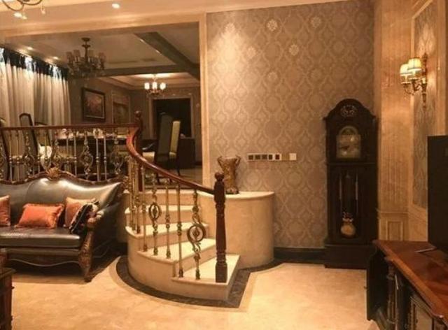 LPL战队基地曝光，RNG尽显豪华，OMG真的不是P的吗？