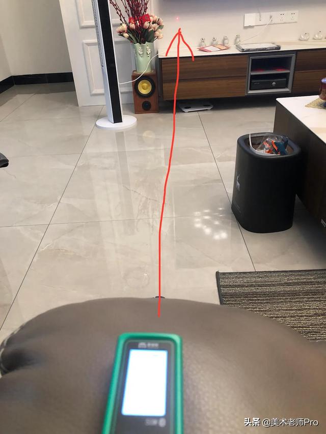 看液晶电视的距离多少合适（电视观看距离实测实拍）(3)