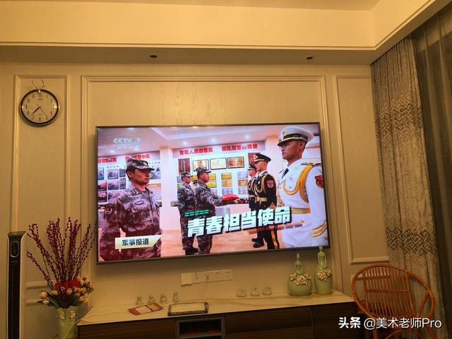 看液晶电视的距离多少合适（电视观看距离实测实拍）(2)