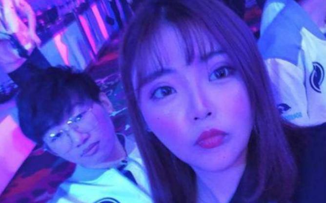 宁王和平分手的背后是7位数分手费？新女友照片曝出，是徐蜜乐？