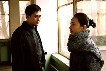 42岁“央视才女”，因性格强势和张嘉译离婚，如今再嫁富豪逆生长