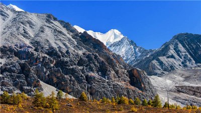 ​四姑娘山海拔多少米高 四姑娘山镇 海拔多少米