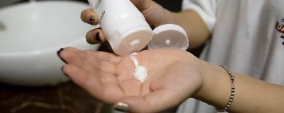 ​护手霜涂腿上会怎么样