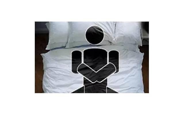 聊天时男生说自己人丑是什么意思