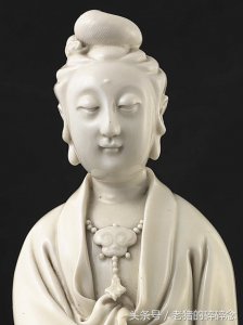 ​实拍天津博物馆《明德化窑何朝宗款白釉观音》