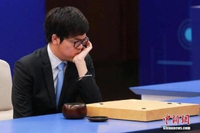 ​零封韩国第一人！柯洁加冕七冠王