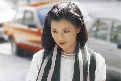 ​一代人心中的“黄蓉”翁美玲，正当红却自杀了，背后有什么隐情？