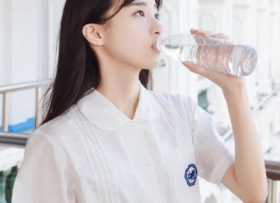 ​一女2男3p爽文h 一女2男3p爽文h穿越文