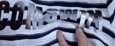​衣服字母脱胶了怎么办